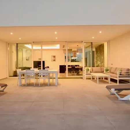 Villa Wave Ii